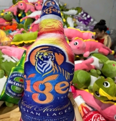Gấu Bông Hình Chai Bia Tiger