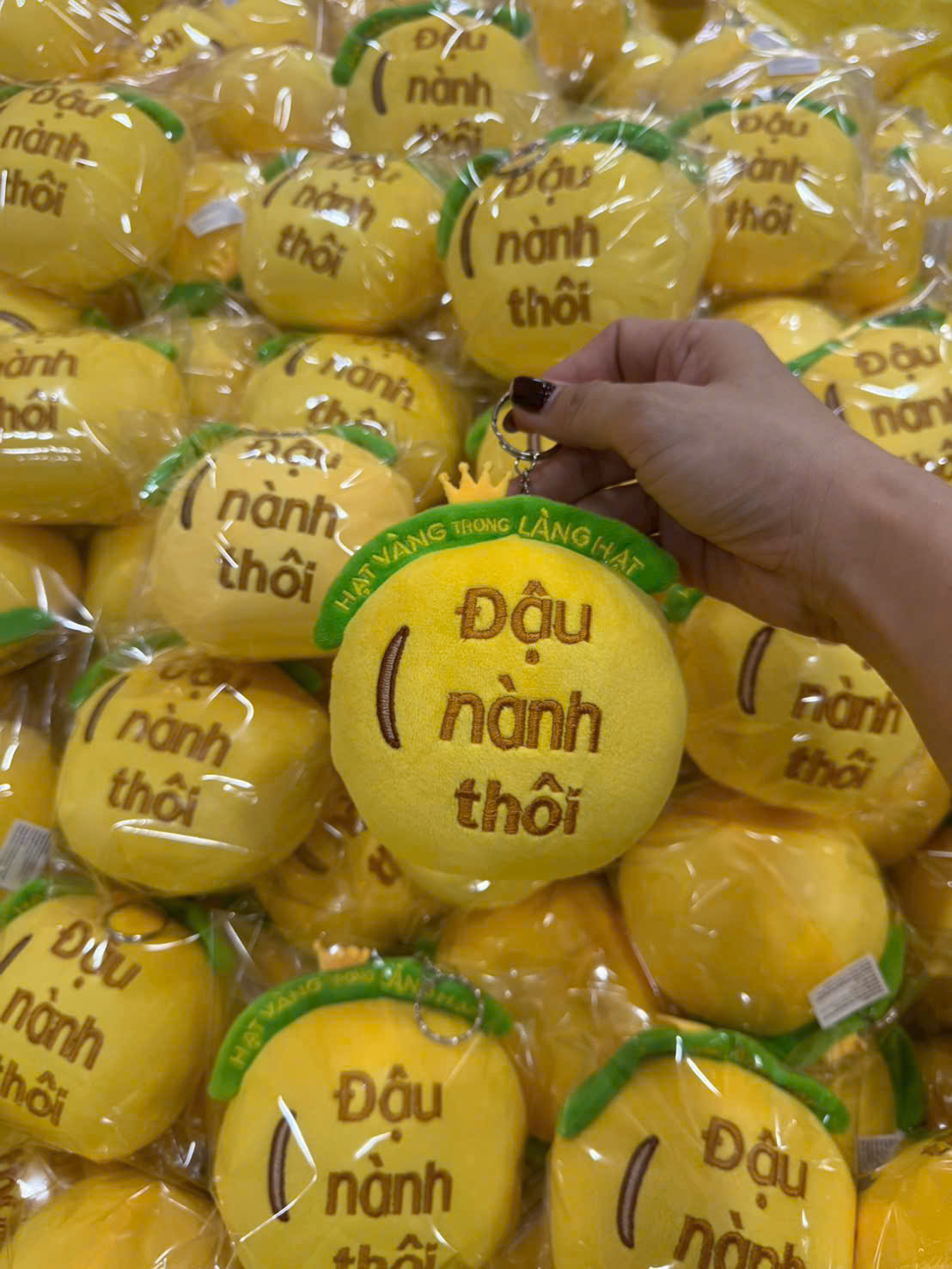 Thú bông nhồi ít bông bị mềm quá mức và dễ xẹp form